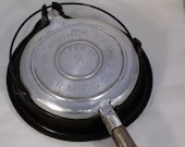 Vintage Wagner Aluminum waffle iron-nice shape with base