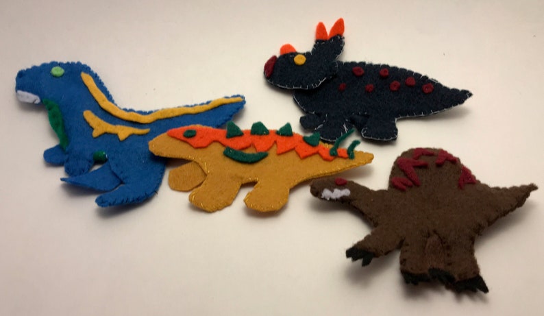 Dino Dana Dinosaur badges Albertosaurus Diabloceratops | Etsy