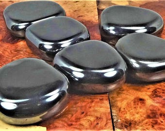 Bulk Wholesale Lot Of 1 LB Magnetic Hematite Palm Stone Round Polished