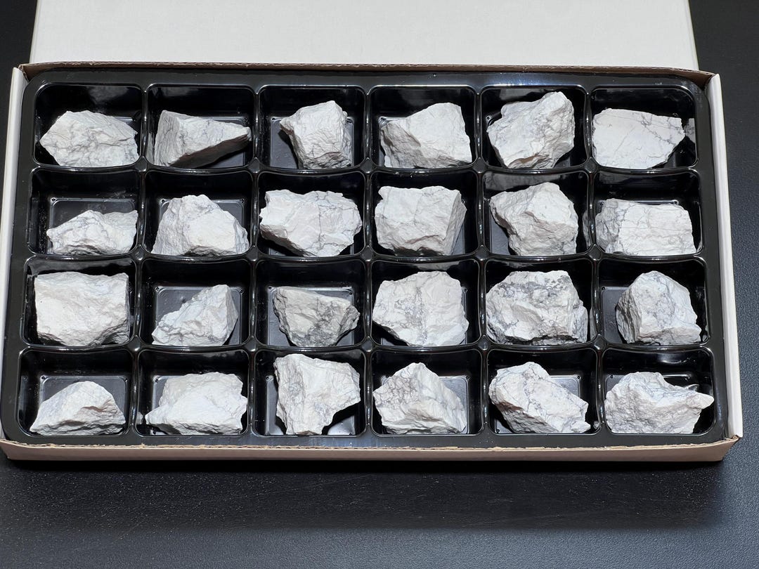 White Howlite Rough ( 24 Pcs ) Box Flat Bulk Wholesale Lot Rough Raw ...