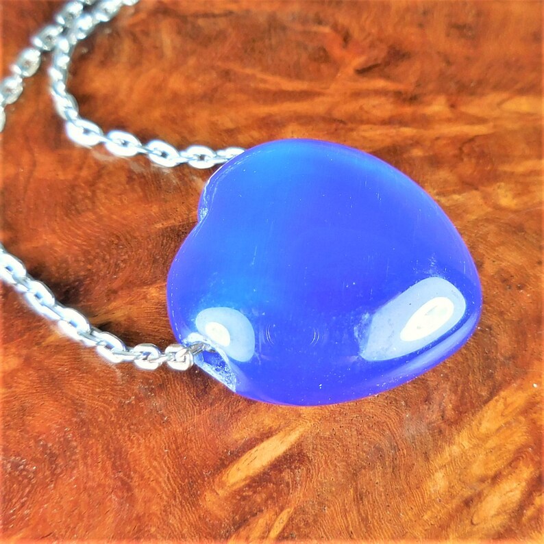 Heart Necklace Polished Healing Stones Smooth Puffy Hearts Blue Cats Eye Gemstone Charm Carved Bead Pendant Colored Glass Jewelry Y7