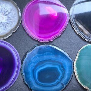 Round Circular Agate Slices (2 Pounds)(4.5 - 5.0 Inches)(Size #4) Two LBs Wholesale Pink Black Blue Natural Teal Pink Purple Mixed Colors