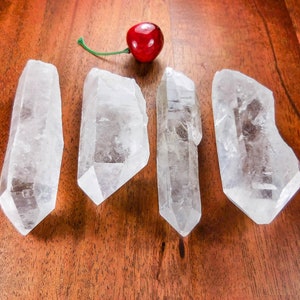 Quartz Crystal Point Extra Large Clear Quality Display Piece Crystals Raw Stone Healing Crystals And Stones Natural Gemstone