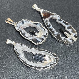Oco Geode Druzy with Tourmaline Crystal Point Pendant (Silver Plated) Wholesale Gemstone Jewelry Necklace Charm Supply Healing Crystals