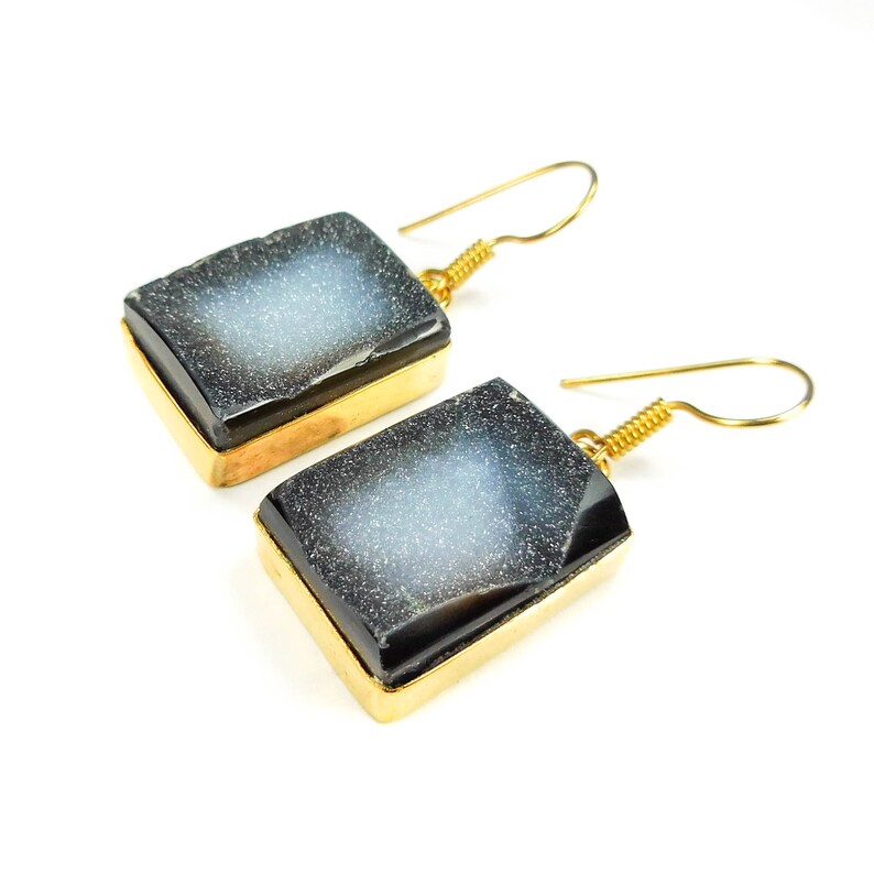 P39E Gold Bezel Set Stones Natural Gemstone Jewelry Druzy Agate Earring Pair Healing Crystals Stone Cluster Black Crystal Earrings