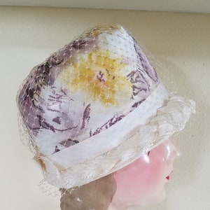 Vintage 1950s Satin Yellow and Purple Floral Bucket Style Hat with Ivory Raffia Brim and Netting, Springtime Easter, Wedding or Church Hat