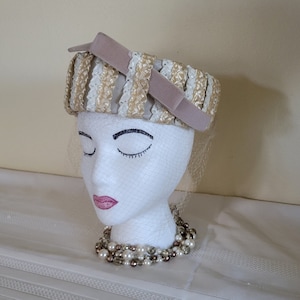 Vintage 1950s White and Champagne Woven Raffia Pillbox Hat Evelyn Varon Exclusive, Beige Veil and Velvet Bow, Spring or Summer Wedding Hat