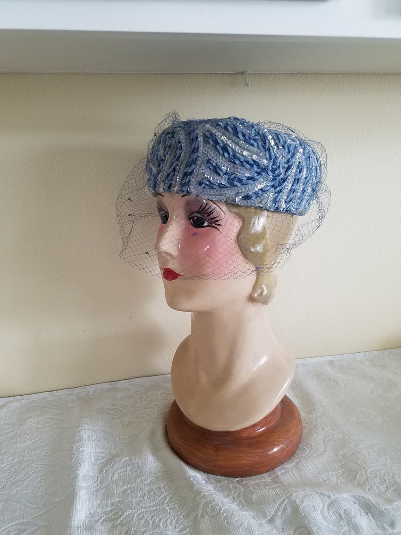 Vintage 1940s Pinehurst Pillbox Hat Blue Hat With Veil Made Expressly For Meier /& Frank Co Sequined And Velvet Hat Union Label Hat