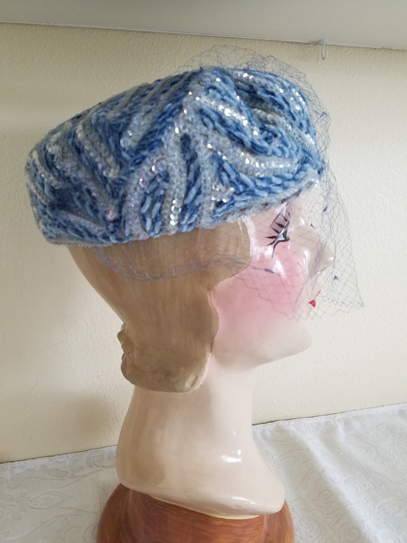 Vintage 1940s Pinehurst Pillbox Hat Blue Hat With Veil Made Expressly For Meier /& Frank Co Sequined And Velvet Hat Union Label Hat
