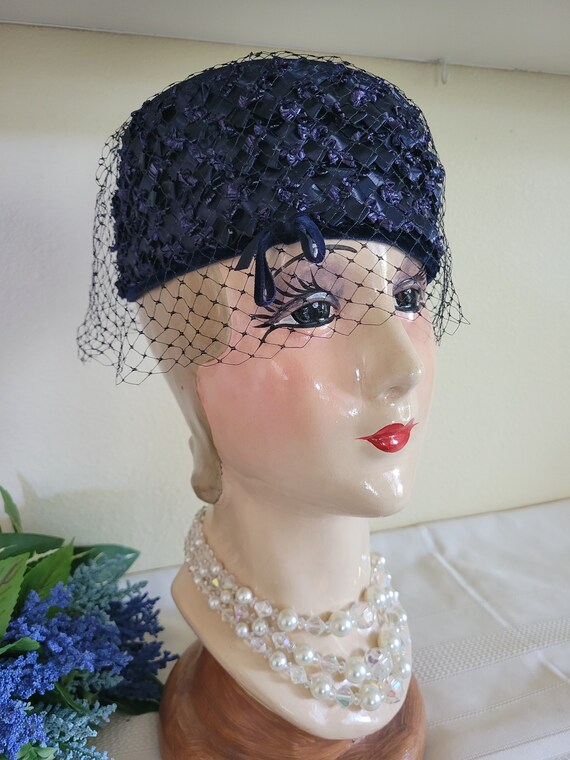 Navy Blue Raffia And Fabric Pillbox Hat With Veil Vin… Gem