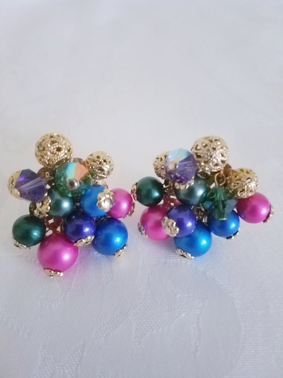 Vintage 1960s Multi Colored And Goldtone Beaded C… - image 1
