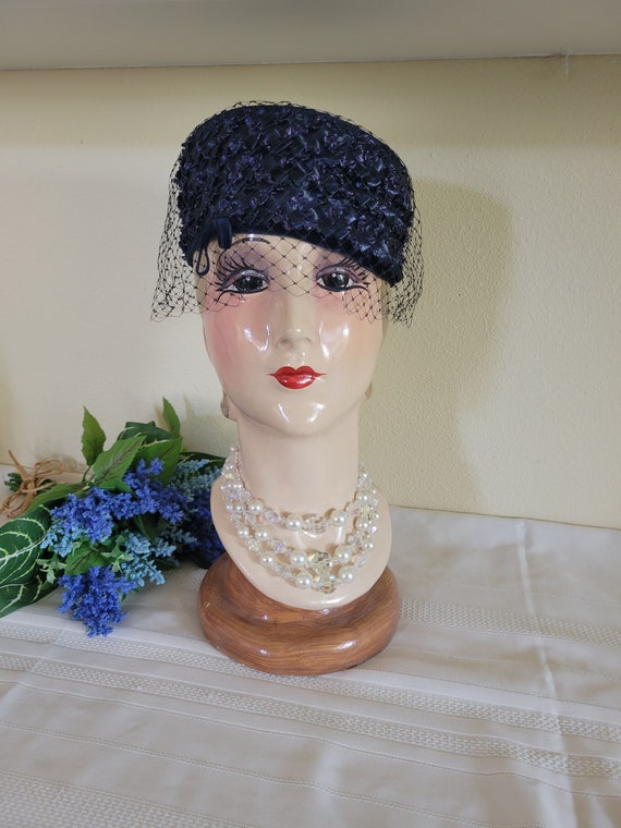 Navy Blue Raffia And Fabric Pillbox Hat With Veil Vin… Gem
