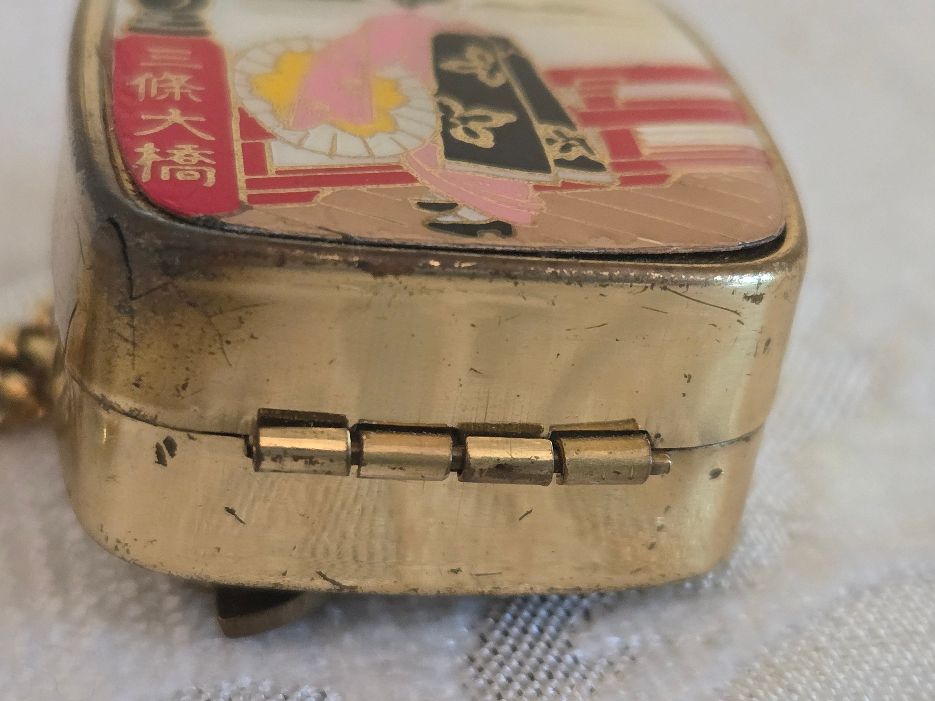 希少新品未開封　メリー・オズボーン/メモリアル Vintage Sankyo Music Box Keychain With Photo Holder and