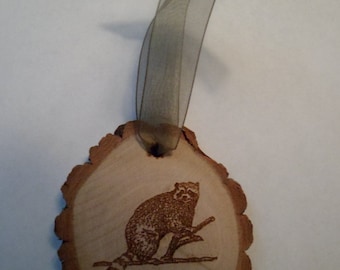 Rustic wood raccoon Christmas ornament cabin country hunting