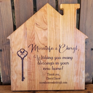 Realtor Closing Gift, Home Buyer gift, Real Estate Gift, Thank You Gift, Customer Gift Client Gift Homeowner Gift Personalized Cutting Board