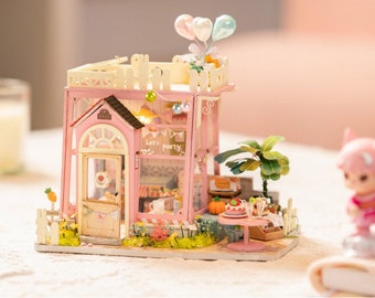 Holiday Party Time DIY Miniature Dollhouse