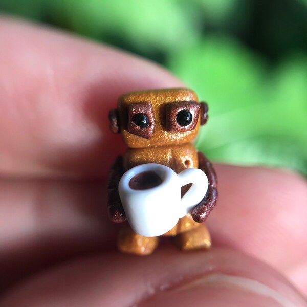 Mini escultura robot de café, estatuilla de robot de arcilla de oro y bronce