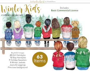 Peut inclure: Kit de cliparts "Winter Kids" avec des illustrations d'enfants en vêtements d'hiver. L'image présente des enfants portant des pulls et des vestes, assis sur une clôture en bois avec un fond de pins. Le kit comprend 63 éléments.