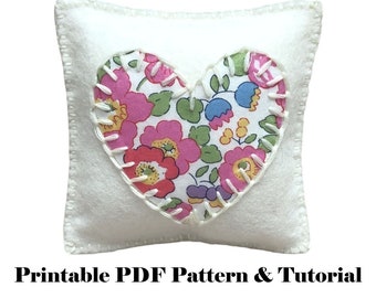 Modèle imprimable de coussin à épingles en forme de coeur avec appliques Liberty, modèle imprimable et tutoriel pdf