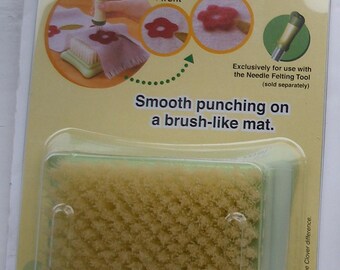 Craft and Hobby - Clover Needle felting Mat small-New