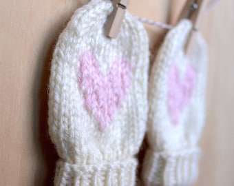 PDF - Baby Love Heart Mittens - KNITTING PATTERN