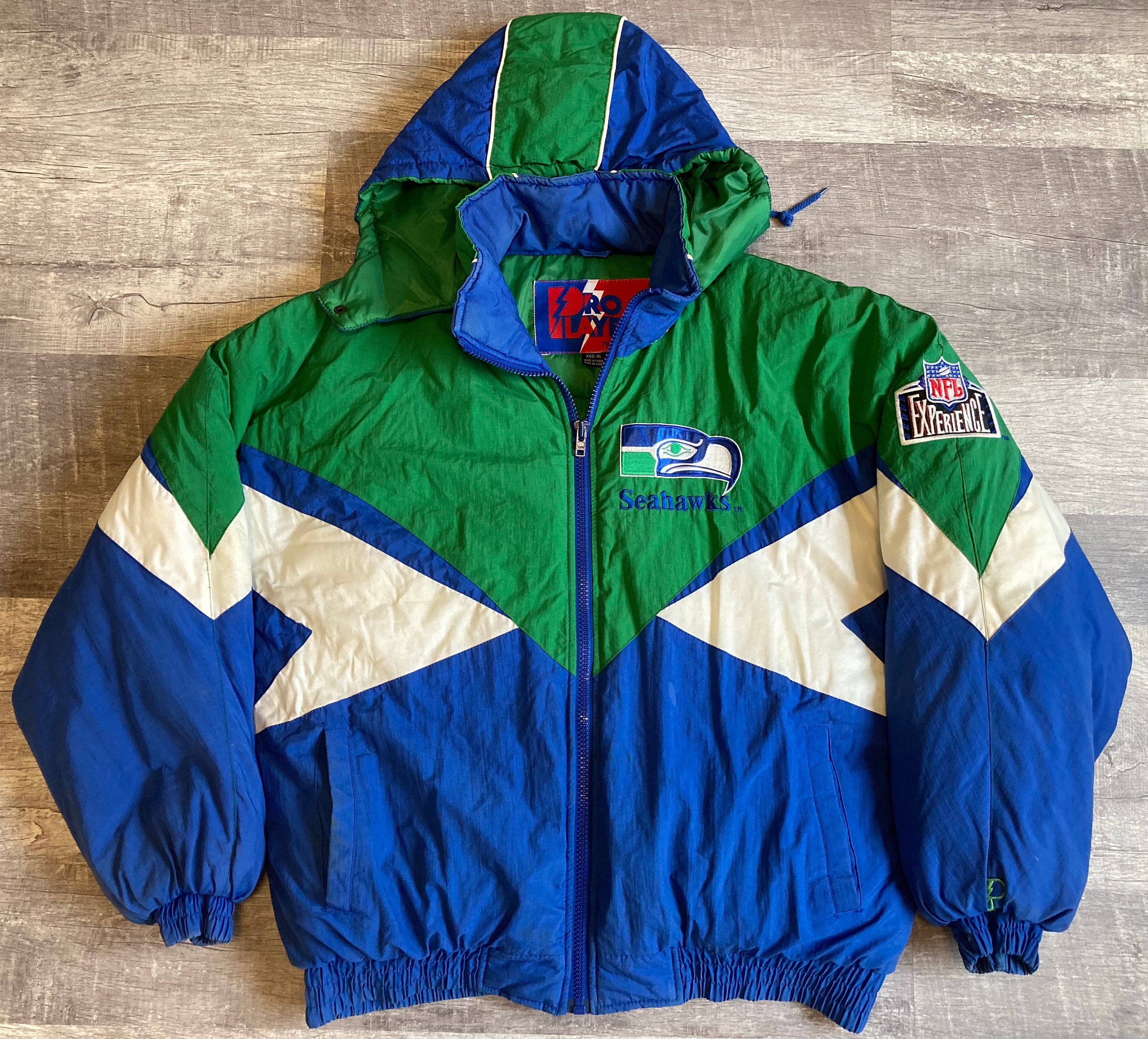 Vintage 90 s NFL Seattle Seahawks Pro Player Embroidered Puffer Jacket in Size X large. Rare Size With Geometric Color Way. See Photos Etsy UK