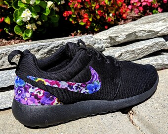 nike roshe floral mens