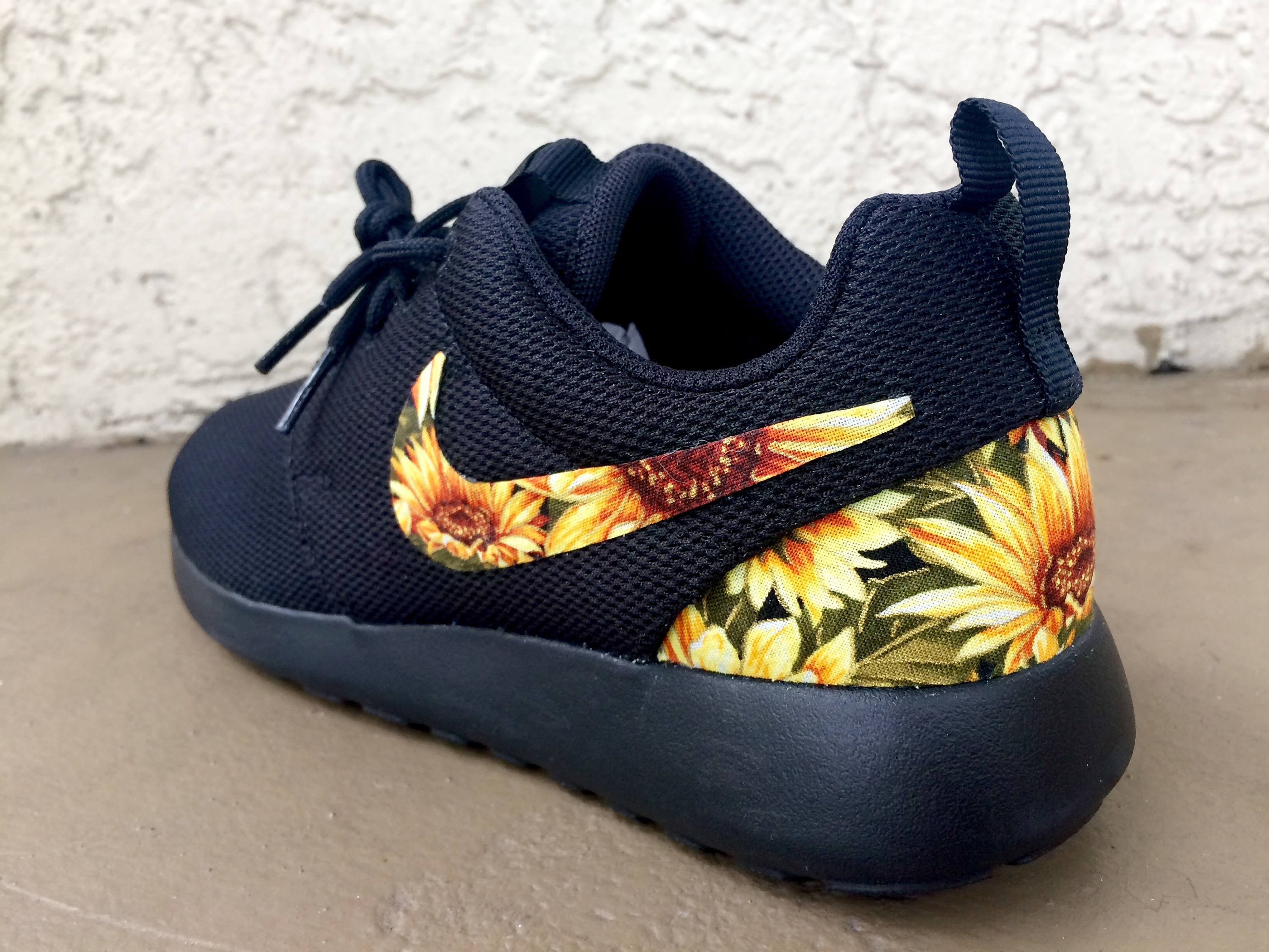 sunflower nike roshe