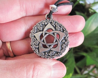 PENTACLE of the GODDESS Pewter PENDANT