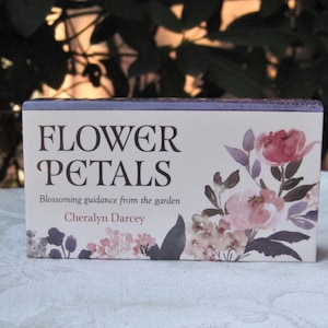 FLOWER PETALS  Inspiration Cards Deck ~ Blossoming Guidance from the Garden. Oracle / Affirmation Deck Cards.
