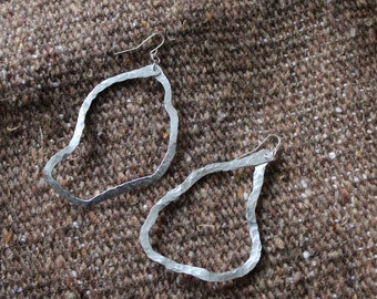 Irregular long hoops