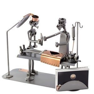 Figurine en métal "assistant en chirurgie avec porte-cartes de visite" - Idées Cadeaux fait main