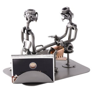 Figurine en métal "Pédicure (homme) avec porte-cartes de visite" - Idées Cadeaux fait main