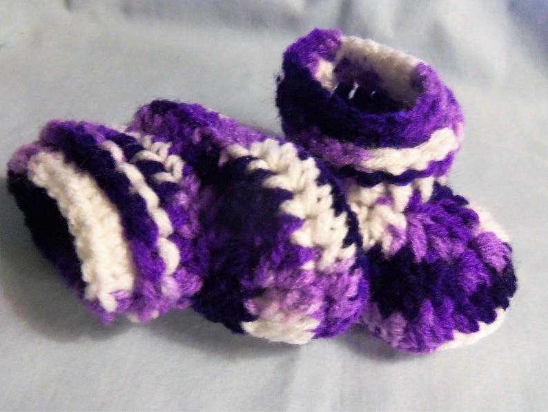 Baby booties Crochet baby booties Purple baby booties 3-6 mo size baby booties Crochet shoes