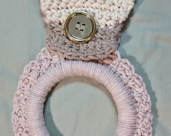 Lacy towel holder, digital crochet, digital download, digital pattern, crochet towel hold