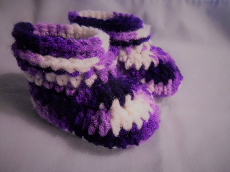 Baby booties Crochet baby booties Purple baby booties 3-6 mo size baby booties Crochet shoes
