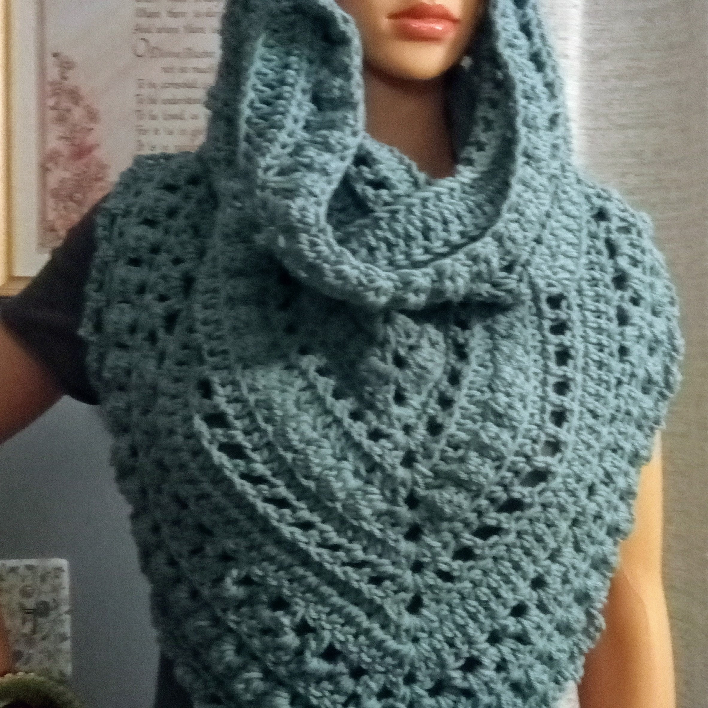 PuffHooded triangle cowl, digital pattern, hooded scarf pattern, digital download