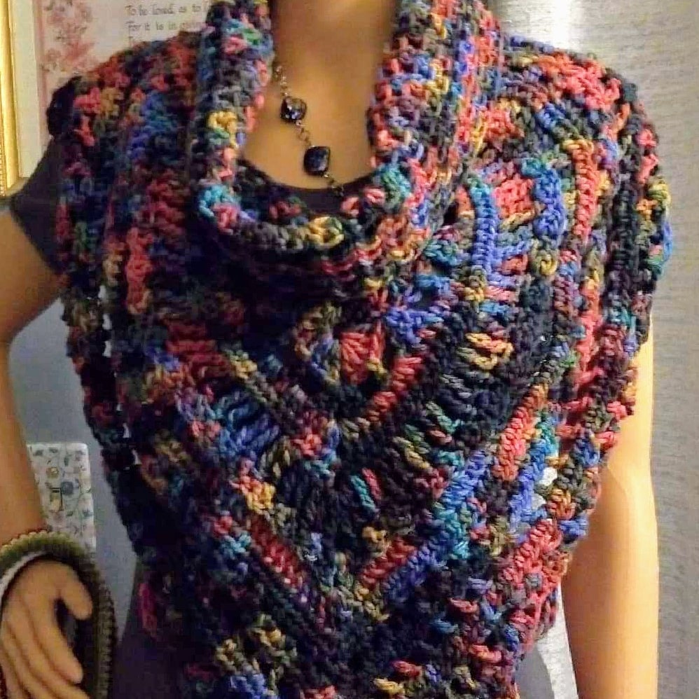 Lacy Triangle Cowl Crochet Pattern (digital Download) - Etsy