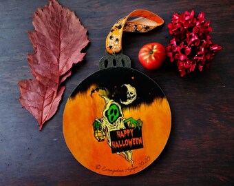 Halloween Ornament: Double Sided Spooky Wooden Decor