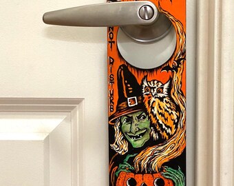 Vintage Style Halloween Door Knob Hanger: Spooky Witch & Owl