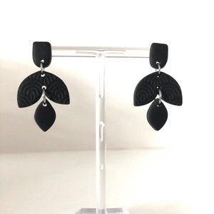Selling earrings on etsy clearance