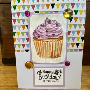 Cartão de aniversário feito à mão - cupcake aquarela