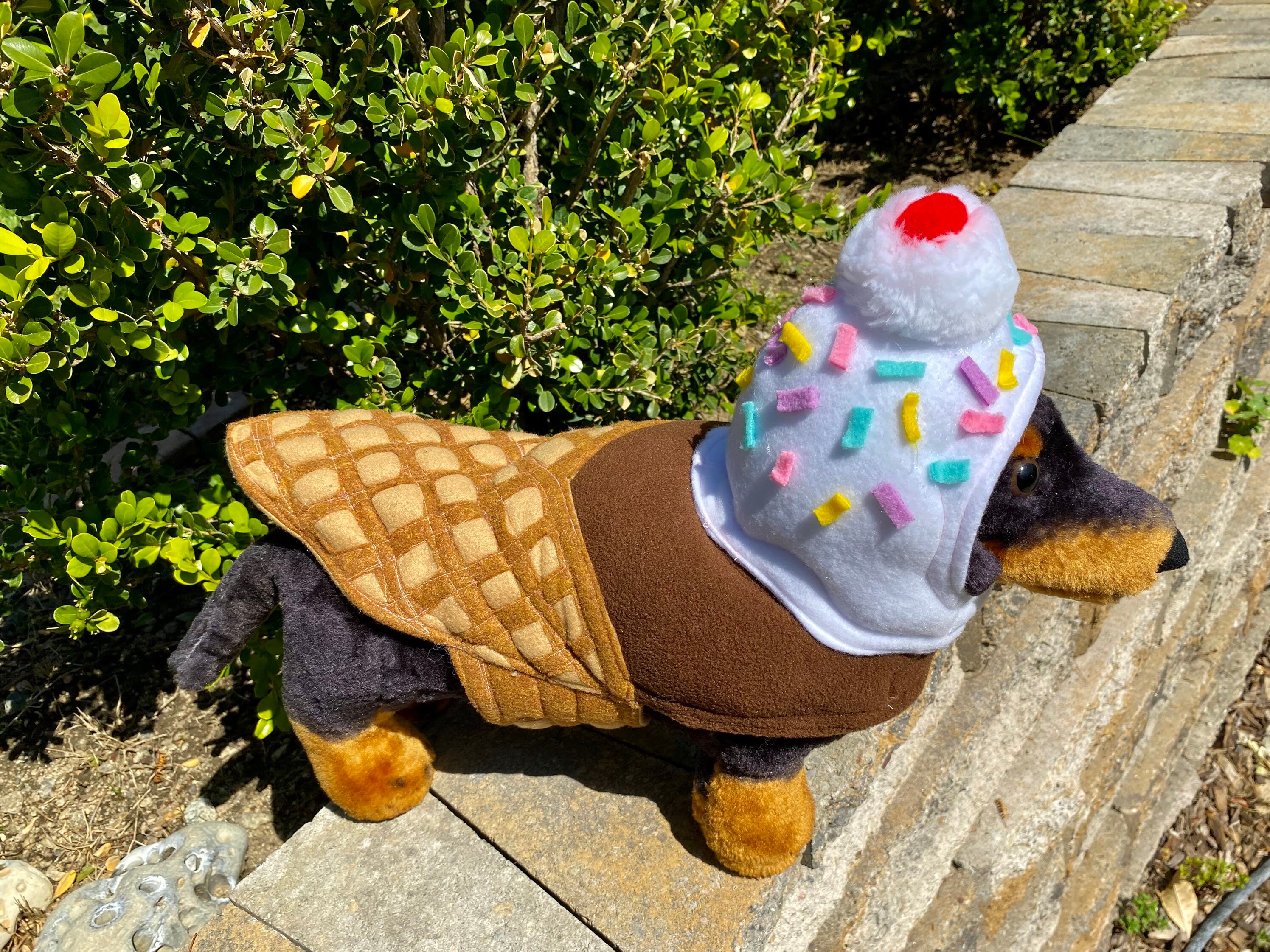 NEW* Chocolate & Vanilla Cone W/sprinkles U-coat for Dog or Cat