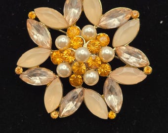 Flower Brooch Pin Unbranded Women Vintage Coquette Victorian Glam Mid-Century