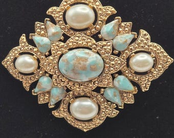 Sarah Coventry Vintage Signed Brooch Women Victorian Revival Gold Tone