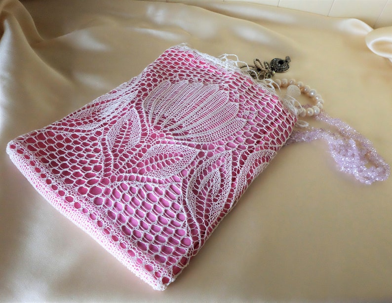 Hand Knitted Tulip Flower Pouch Small Lace Knit Bag Knit Lady Purse Little Things Cotton Silk pouch Jewelry /& Travel Vintage Style Pouch