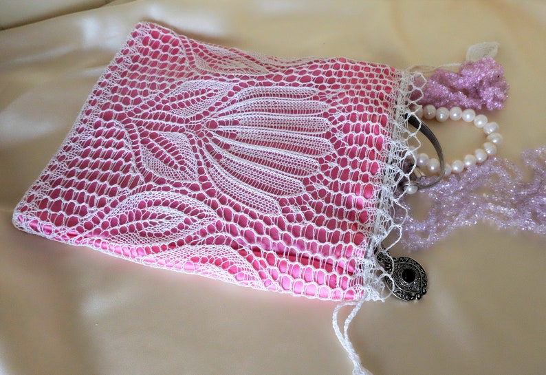 Hand Knitted Tulip Flower Pouch Small Lace Knit Bag Knit Lady Purse Little Things Cotton Silk pouch Jewelry /& Travel Vintage Style Pouch