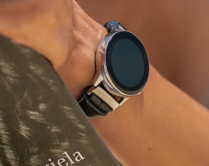 Slim Black Leather Galaxy Watch Band: Ultra 8/7/6/5/4 Series Strap Bracelet