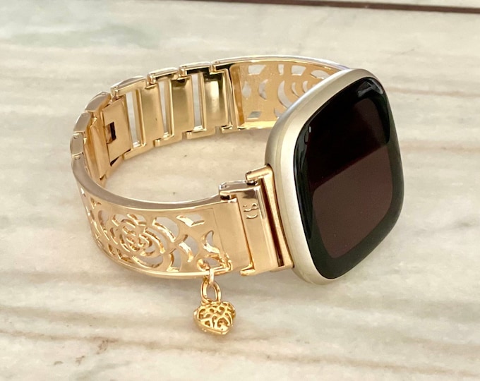 Floral Design Gold Fitbit Versa 4 Band Heart Charm Jewelry Women Watch Bangle, Fitbit Versa 3 Band, Fitbit Sense 2 Band, Adjustable Links