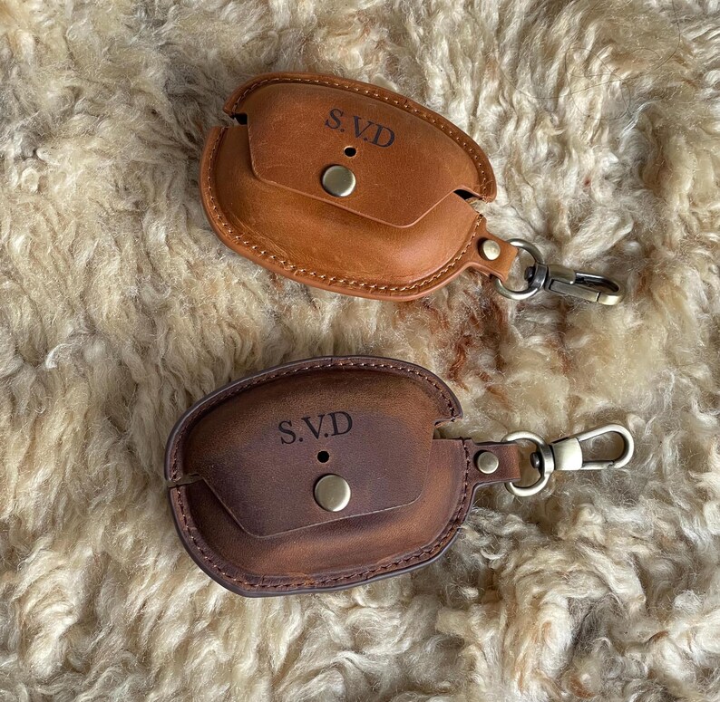 Personalized Leather Sony WF-1000XM5 Earbuds Case: Handmade Shockproof Clip image 8